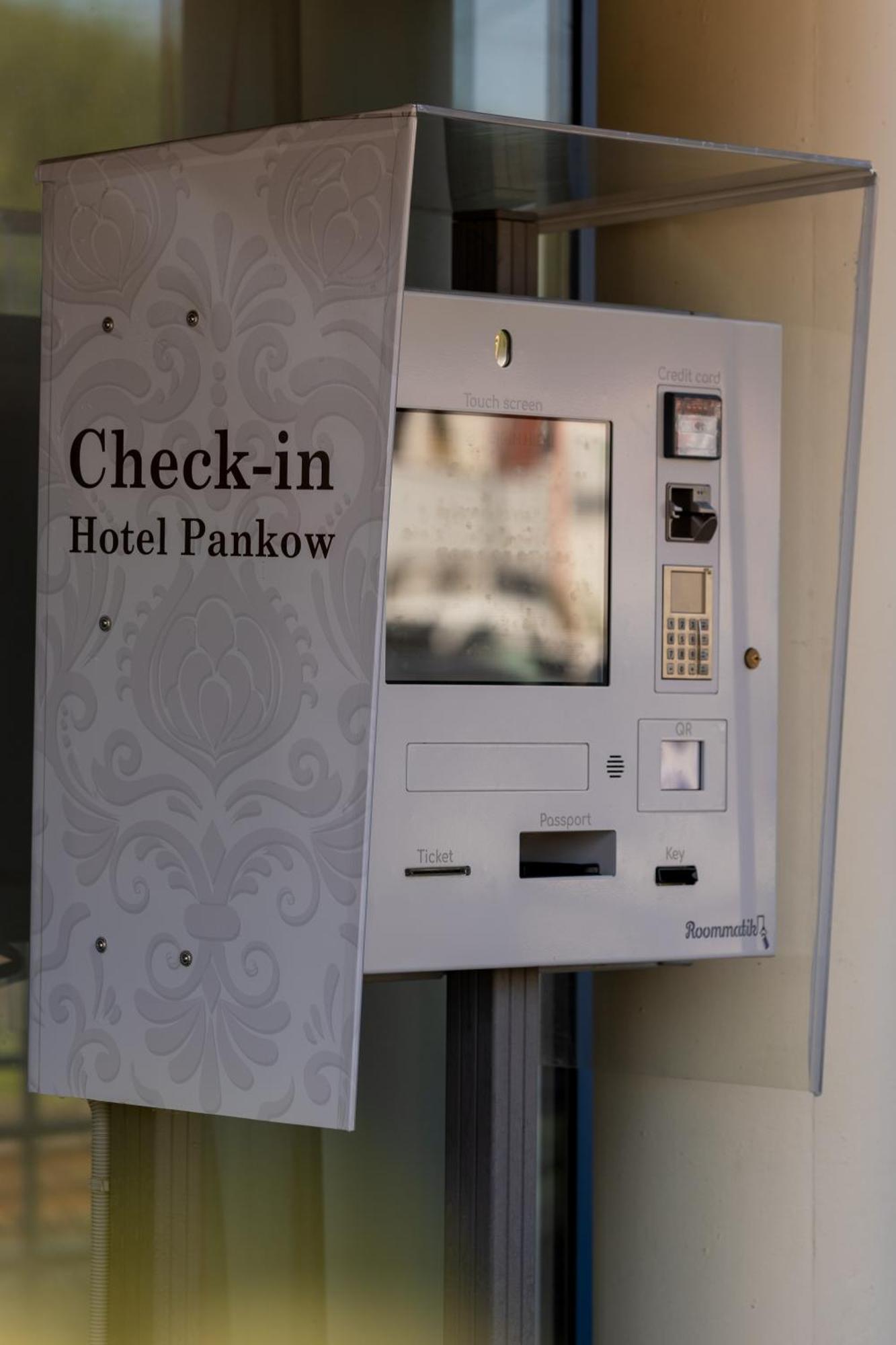 Hotel Pankow Berlim Exterior foto