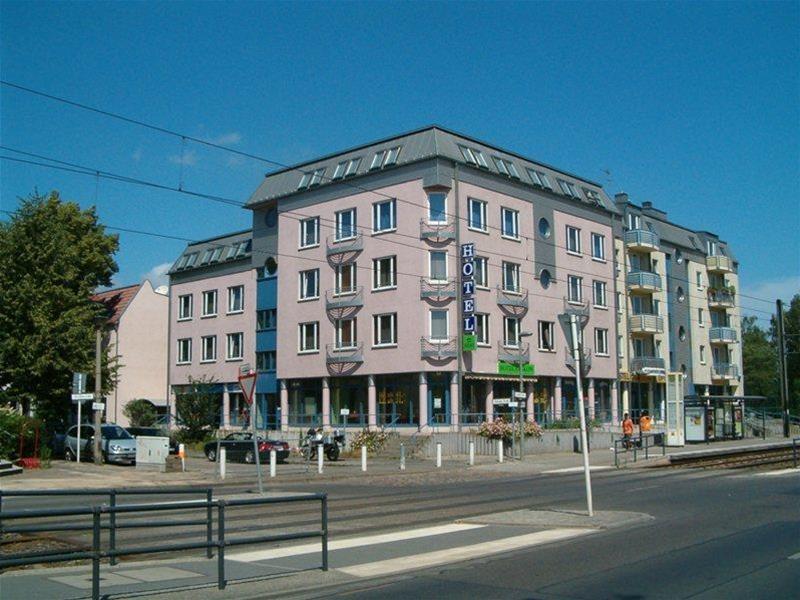 Hotel Pankow Berlim Exterior foto